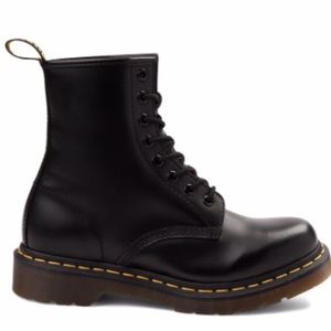 NEW Womens Dr. Martens Boot Black Doc Size 9 US